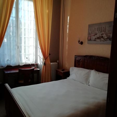 Hotel Du Berry Aigurande Zewnętrze zdjęcie