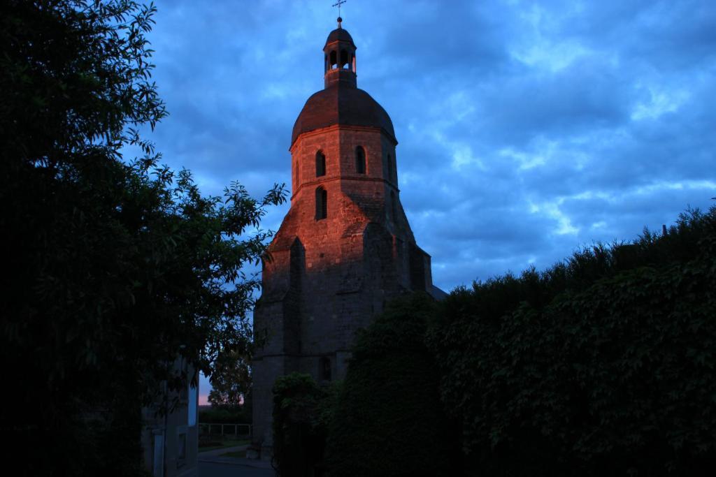 Hotel Du Berry Aigurande Zewnętrze zdjęcie